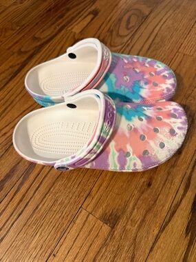 CROCS Classic Fresco/Multi Tie-Dye Graphic Clogs Shoes ~ M7 W9